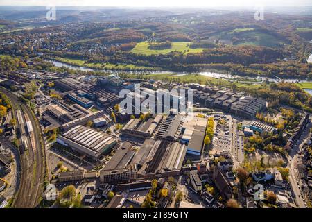 Luftaufnahme, Deutsche Edelstahlwerke Specialty Steel GmbH & Co. KG Werksgelände an der Ruhr und Ruhraue im Ruhrtal im Hinterlicht, ON Stockfoto