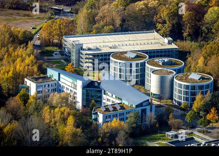 Luftaufnahme, FEZ Forschungs- und Entwicklungszentrum und ZBZ Dental-biologisches Forschungs- und Entwicklungszentrum sowie neu errichtetes Parkhaus an der Universität Stockfoto