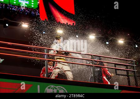 Las Vegas, Nevada, USA. November 2023. Podium des Rennens. Während der FORMEL 1 HEINEKEN SILVER LAS VEGAS GRAND PRIX 2023 - 17. Bis 19. November 2023 Las Vega, Nevada, USA (Bild: © Alessio de Marco/ZUMA Press Wire) NUR REDAKTIONELLE VERWENDUNG! Nicht für kommerzielle ZWECKE! Stockfoto