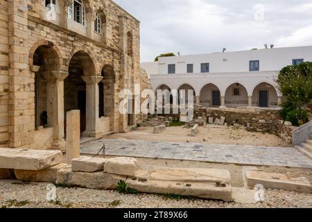 Das byzantinische Museum von Paros im Ekatontapiliani-Komplex in Parikia. Kykladen, Griechenland Stockfoto