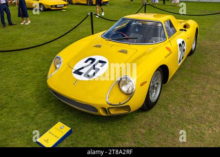 1965 Ferrari 250 LM, ausgestellt auf der Salon Privé Concours d’Elégance Motorshow im Schloss Blenheim. Stockfoto