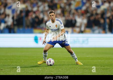 Saragossa, Spanien. November 2023. Andres Borge (Zaragoza) Fußball/Fußball : spanisches Spiel "LALIGA HYPERMOTION" zwischen Real Zaragoza 0-2 SD Huesca im Estadio La Romareda in Zaragoza, Spanien . Quelle: Mutsu Kawamori/AFLO/Alamy Live News Stockfoto