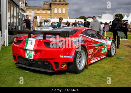 Alfa Corse Ferrari 458 Italia #51, ausgestellt auf der Salon Privé Concours d’Elégance Motorshow im Blenheim Palace. Stockfoto