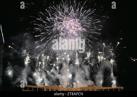 Feuerwerk während des Formel-1-Rennens 2023 Heineken Silver Las Vegas Grand Prix, 21. Runde der Formel-1-Weltmeisterschaft 2023 vom 17. Bis 19. November 2023 auf dem Las Vegas Strip Circuit in Las Vegas, USA - Foto DPPI Stockfoto