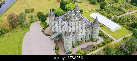 Inveraray Castle wurde nach dem Rückgang der covid-19-Fälle in Schottland wieder eröffnet Stockfoto