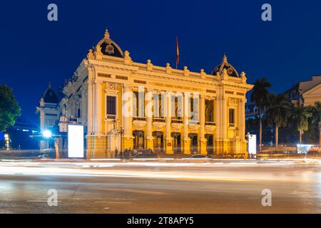 Das Opernhaus Hanoi, auch bekannt als das große Opernhaus, befindet sich in Hanoi, Vietnam. Übersetzung: Hanoi Opera House Stockfoto