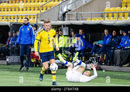 Boraas, Schweden. November 2023. Casper Widell (3) aus Schweden während des U21-Freundschaftsspiels zwischen Schweden und Finnland in der Boraas Arena in Boraas. (Foto: Gonzales Photo - Amanda Persson). Stockfoto