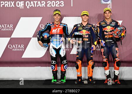 17. November 2023: Qualifikation für den Großen Preis von Katar der MotoGP auf dem International Losail Circuit. Moto3-Qualifikationspodest Daniel Holgado, Diogo Moreira und Deniz &#x5ae; Stockfoto