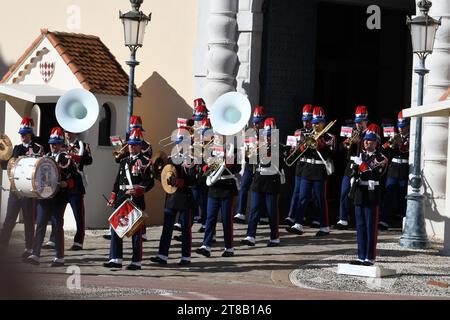 MONACO, 19. NOVEMBER: Prinzessin Charlene von Monaco, Prinz Jacques von Monaco, Prinzessin Gabriella von Monaco und Prinz Albert II. Von Monaco nehmen am 19. November 2023 2023 in Monaco Teil, Credit: Media Pictures/Alamy Live News Stockfoto