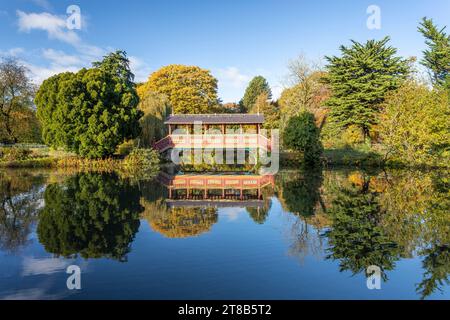 Die Schweizer Brücke im Birkenhead Park Stockfoto