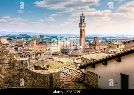 Siena, Italien - 26. Juli 2023: Das Stadtbild von Siena im Herzen der Toskana Stockfoto