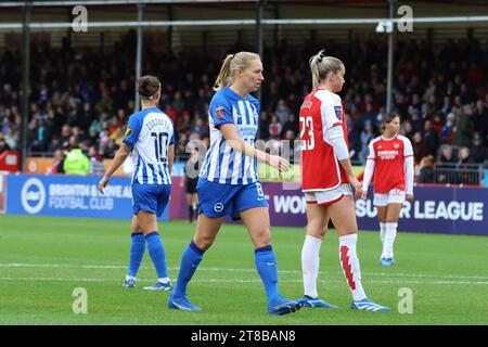 Crawley, Großbritannien. November 2023. Broadfield Stadium, Crawley, 19. November 2023; Pauline Bremer (Brighton 8) während des Spiels der Barclays FA Womens Super League zwischen Brighton Hove Albion und Arsenal im Broadfield Stadium, Crawley, England. (Bettina Weissensteiner/SPP) Credit: SPP Sport Pressefoto. /Alamy Live News Stockfoto