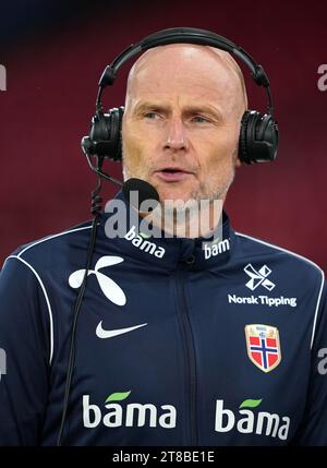 Norwegen-Cheftrainer Stale Solbakken vor dem Qualifikationsspiel der Gruppe A zur UEFA Euro 2024 in Hampden Park, Glasgow. Bilddatum: Sonntag, 19. November 2023. Stockfoto