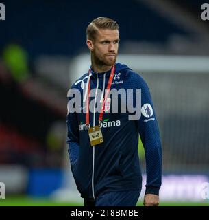 Glasgow, Schottland. 19. November 2023; Hampden Park, Glasgow, Schottland: Qualifikation für Fußball der Euro 2024, Schottland gegen Norwegen; Kristoffer Ajer aus Norwegen Credit: Action Plus Sports Images/Alamy Live News Stockfoto