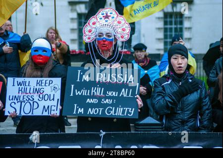 London, Großbritannien. November 2023. Die Ukraine protestiert vor der Downing Street gegen Russland. Quelle: JOHNNY ARMSTEAD/Alamy Live News Stockfoto