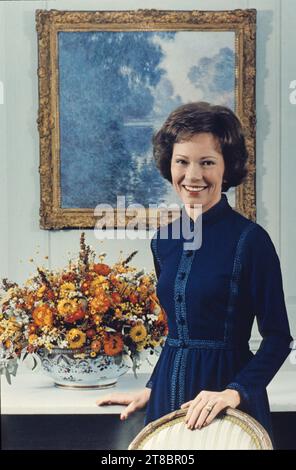 Rosalynn Carter ist gestorben. Offizielles Porträt der First Lady Rosalynn Carter, aufgenommen in Washington, DC am 18. Februar 1977. Copyright: XWhitexHousexphotoxfromxConsolidatedxNewsxPhotosx Credit: Imago/Alamy Live News Stockfoto