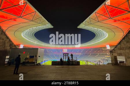 Olympia Stadion Berlin nach dem Freundschaftsspiel DEUTSCHLAND - Türkiye 2-3 DEUTSCHLAND - TÜRKEI Vorbereitung auf die Europameisterschaft 2024 in Deutschland, Saison 2023/2024, am 18. November 2023 in Berlin. © Peter Schatz / Alamy Live News Stockfoto