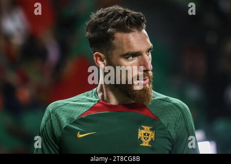 Lissabon, Portugal. November 2023. Lissabon, Portugal, 19. November 2023: José Sá in der Qualifikation zur UEFA-Europameisterschaft zwischen Portugal und Island - 19. November - im José Alvalade Stadion in Lissabon, Portugal (Joao Bravo/SPP) Credit: SPP Sport Pressefoto. /Alamy Live News Stockfoto