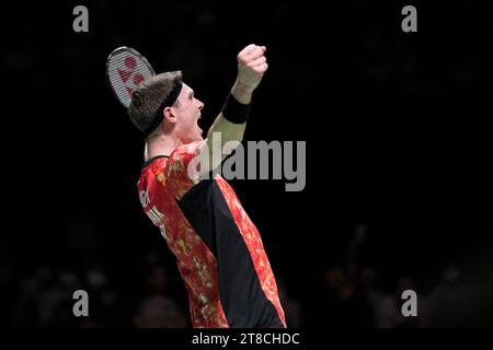 Kumamoto, Japan. November 2023. Viktor Axelsen (DEN) Badminton : Kumamoto Masters Japan 2023 Männer im Einzelspiel beim Kumamoto Prefectural Gymnasium in Kumamoto, Japan. Quelle: AFLO SPORT/Alamy Live News Stockfoto