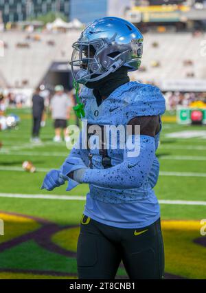 Gilbert, Arizona, USA. November 2023. Tysheem Johnson (0) während der Aufwärmphase im Mountain America Stadium. Die Arizona State Sundevils waren Gastgeber der Oregon Ducks (Credit Image: © Steven Davis/ZUMA Press Wire) NUR FÜR REDAKTIONELLE ZWECKE! Nicht für kommerzielle ZWECKE! Stockfoto