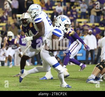 Baton Rouge, USA. November 2023. Die Georgia State Panthers laufen zurück Marcus Carroll (23) stürmen sich am Samstag, den 18. November 2023, während eines College-Football-Spiels im Tiger Stadium in Baton Rouge, Louisiana. (Foto: Peter G. Forest/SIPA USA) Credit: SIPA USA/Alamy Live News Stockfoto