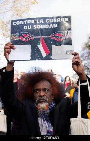 Paris, Frankreich. November 2023. Stiller, geeinter, humanitärer und pazifistischer marsch für den Frieden im Nahen Osten auf Aufruf eines Kollektivs von 500 kulturellen Persönlichkeiten am Sonntag, den 19. November 2023 in Paris, Frankreich. Quelle: Bernard Menigault/Alamy Live News Stockfoto