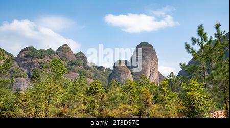 Danxia Landform der Xiaowudang Berge in China Stockfoto