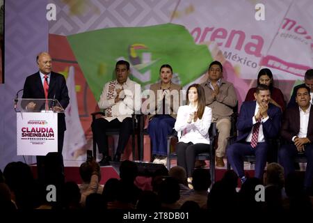 Mexiko-Stadt, Mexiko. November 2023. Der Präsident der Labor Party, Alberto Anaya, bei der Anmeldung der einzigen Kandidatin für das Präsidentenamt Mexikos, Claudia Sheinbaum Pardo, im WTC Convention Center in Mexiko-Stadt. Am 19. November 2023 in Mexiko-Stadt, Mexiko (Credit Image: © Luis Barron/eyepix via ZUMA Press Wire) NUR REDAKTIONELLE VERWENDUNG! Nicht für kommerzielle ZWECKE! Stockfoto