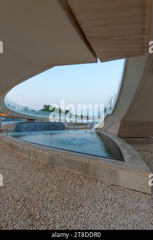 Lusail, Katar - 18. November 2023: Lusail Bridge Qetaifan Island Lusail Boulevard Qatar Stockfoto