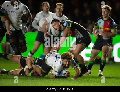 Saracens Andy Christie spielte während des Gallagher Premiership Rugby Matches zwischen Harlequins und Saracens am 18. November 2023 in Lon Stockfoto