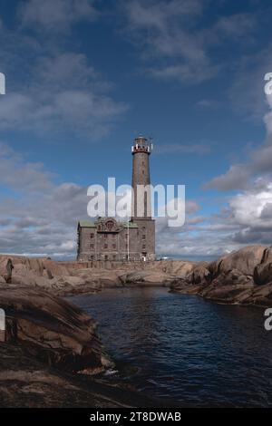 Leuchtturm von Bengtskar über der Ostseeküste Stockfoto