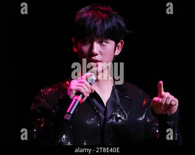 Jung Hae in 2023 beim JUNG HAE IN Fan Meeting IN DER 10. STAFFEL IN Los Angeles am Sonntag, 19. November 2023, im Saban Theatre in Beverly Hills, KALIFORNIEN. (Foto: Sthanlee B. Mirador/SIPA USA) Stockfoto