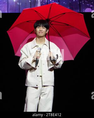 Jung Hae in 2023 beim JUNG HAE IN Fan Meeting IN DER 10. STAFFEL IN Los Angeles am Sonntag, 19. November 2023, im Saban Theatre in Beverly Hills, KALIFORNIEN. (Foto: Sthanlee B. Mirador/SIPA USA) Stockfoto