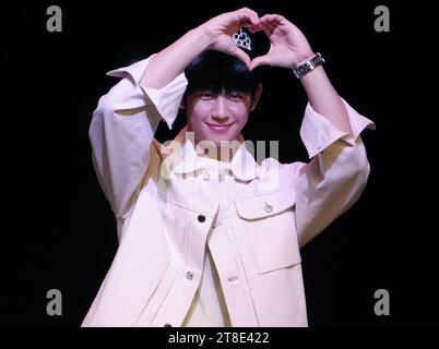 Jung Hae in 2023 beim JUNG HAE IN Fan Meeting IN DER 10. STAFFEL IN Los Angeles am Sonntag, 19. November 2023, im Saban Theatre in Beverly Hills, KALIFORNIEN. (Foto: Sthanlee B. Mirador/SIPA USA) Stockfoto