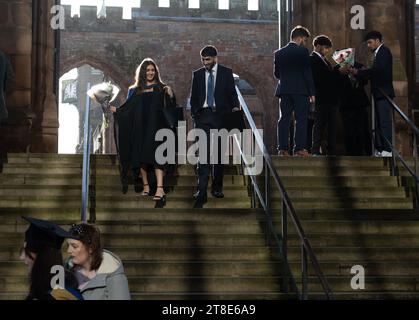 Coventry University Graduation Day, Coventry Cathedral, England, Großbritannien Stockfoto