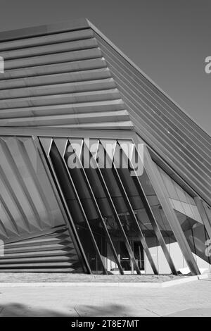 Außenansicht des Eli and Edythe Broad Art Museum auf dem Campus der Michigan State University, East Lansing Michigan USA Stockfoto