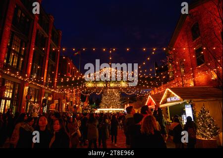 Christmas Village oder Market im Distillery District, Toronto, Kanada Stockfoto