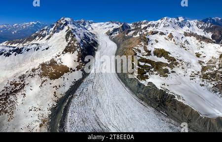 Aus der Vogelperspektive auf den Tasman-Gletscher und Mount Cook in den südlichen Alpen auf der Südinsel Neuseelands. Stockfoto