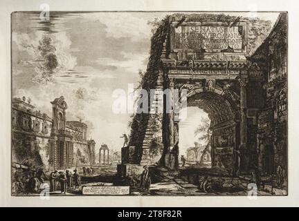 Ansicht des Titusbogens, Giovanni Battista Piranesi, 1771, Grafik, Kupfergravur, Ätzen, Papier, Farbe, Druckertinte, Kupfergravur, Ätzen, Drucken, Höhe (Plattenformat) 470 mm, Höhe (Papierformat) 530 mm, Breite (Plattenformat) 700 mm, Breite (Papierformat) 770 mm, Veduta dell' Arco di Tito, 1. Villa Farnese. 2. Avanni del Tempio detto di, Giove Statore. 3. Monte Capitolino. 4. Ruine, del Tempio Detto della Pace. II.91, Cavalier Piranesi del. E inc., Graphic Design, European, Enlightenment (1690 - 1800 Stockfoto