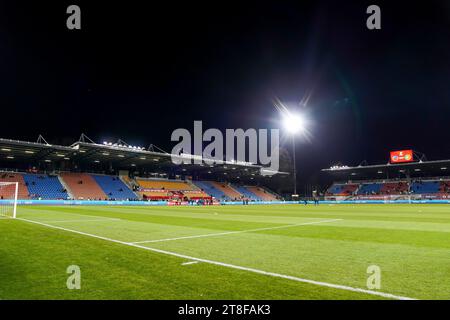 Vaduz, Liechtenstein. November 2023. Vaduz, Liechtenstein, 16. November 2023: Überblick über das Stadion vor dem Fußballspiel der UEFA-Europameisterschaft zwischen Liechtenstein und Portugal im Rheinpark Stadion in Vaduz, Liechtenstein. (Daniela Porcelli/SPP) Credit: SPP Sport Press Photo. /Alamy Live News Stockfoto