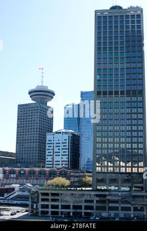 Downtown Vancouver Lookout Tower Canada. Die berühmte Aussichtsplattform befindet sich im Herzen von Vancouver und verfügt über ein Drehrestaurant. Stockfoto
