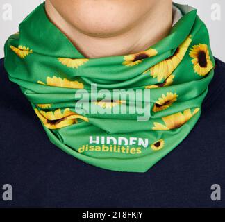 Das "Hidden Disabilities Lanyard"-Programm Stockfoto