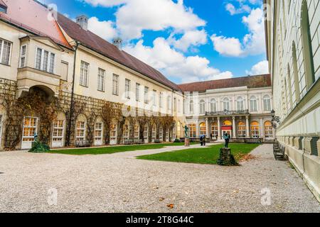 München, Deutschland, 16. november 2023 - Außeneingang des Residenzmuseums in München Stockfoto