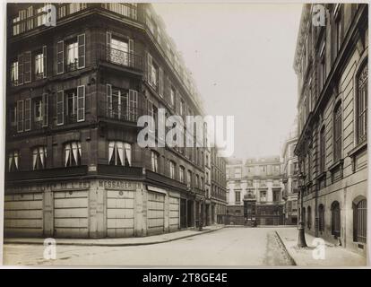 Vue d'une partie de la rue Baillif, 1er Arrondissement, Paris, Fotograf, 1923, 20. Jahrhundert, Fotografie, Grafik, Fotografie, Gelatino Silberbromiddruck, Abmessungen - Werk: Höhe: 16,6 cm, Breite: 22,9 cm Stockfoto