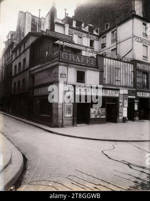 Ecke Place Saint-André-des-Arts und Rue Hautefeuille, 6. Arrondissement, Paris, Atget, Eugène (Jean Eugène Auguste Atget), Fotograf, in 1912, 1. Viertel 20. Jahrhundert, Fotografie, Graphische Kunst, Fotografie, Albumendruck, Abmessungen – Arbeit: Höhe: 22,2 cm, Breite: 18 cm Stockfoto