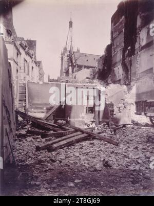 Abbruchstelle, Rue de la Parcheminerie, entlang der Rue des Prêtres-Saint-Séverin, 5. Arrondissement, Paris, Atget, Eugène (Jean Eugène Auguste Atget), Fotograf, 1913, Fotografie, Grafik, Fotografie, Albumendruck, Abmessungen - Werk: Höhe: 22,5 cm, Breite: 17,6 cm Stockfoto