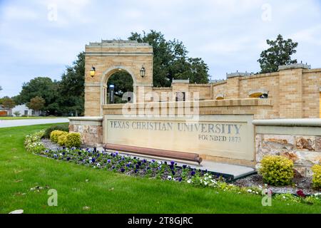 Fort Worth, TX - 10. November 2023: Zeichen der Texas Christian University Stockfoto