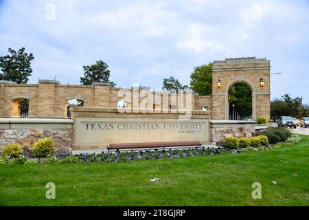 Fort Worth, TX - 10. November 2023: Zeichen der Texas Christian University Stockfoto