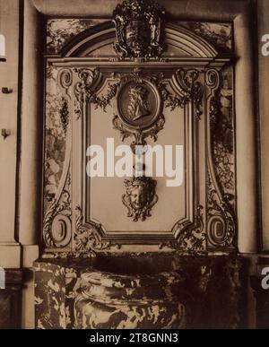 Brunnen im Hôtel Lauzun, 17 Quai d'Anjou, 4. Arrondissement, Paris, Atget, Eugène (Jean Eugène Auguste Atget), Fotograf, Fotografie, Grafik, Albumendruck, Abmessungen – Arbeit: Höhe: 22 cm, Breite: 17,6 cm Stockfoto