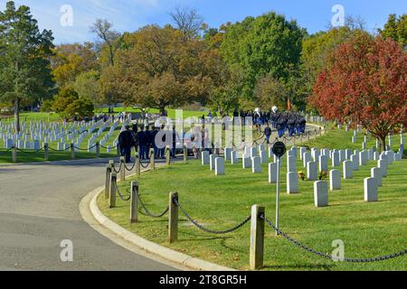 Beerdigung eines gefallenen Helden auf dem Arlington National Cemetery in Virginia Stockfoto